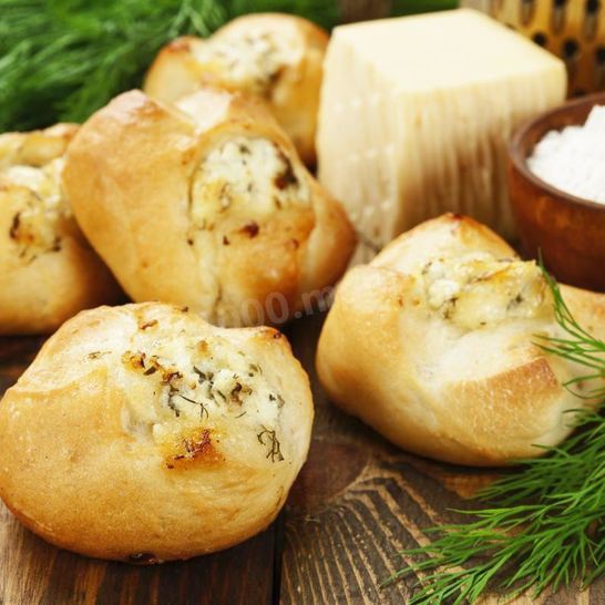 Рецепт булочек с чесноком и зеленью