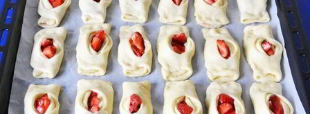 булочки с клубникой. Шаг 19