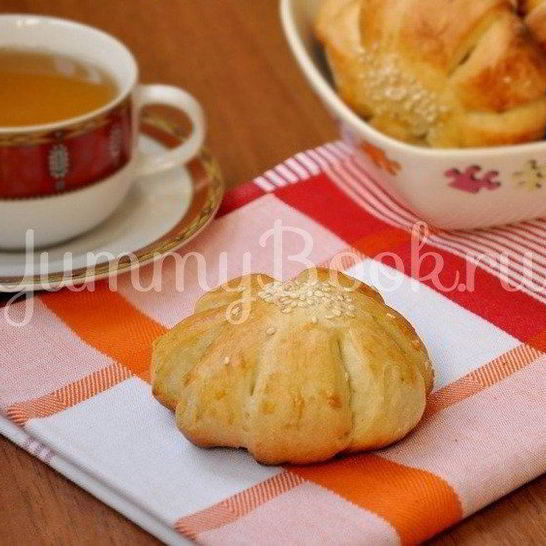 Рецепт булочек с курагой и изюмом