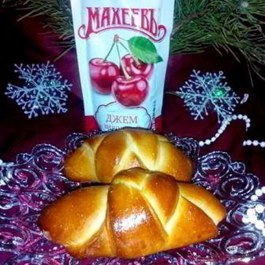 Рецепт булочек с вишневым джемом