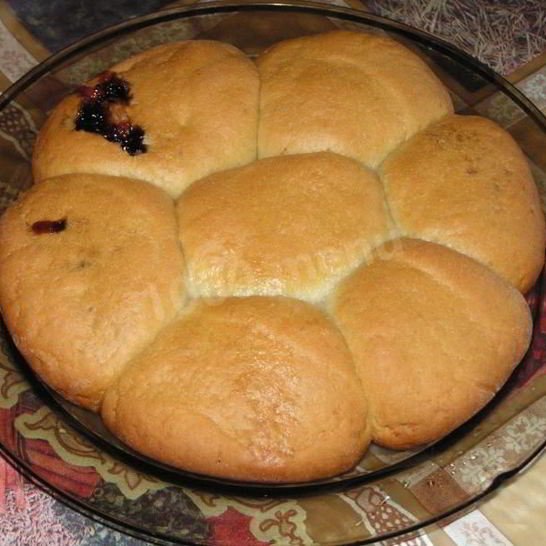 Рецепт булочек в мультиварке с вареньем к чаю