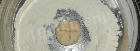 круассаны из слоеного теста. Шаг 2