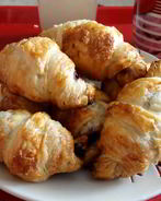 Круассаны с шоколадом