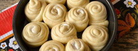 пампушки-завитушки из готового дрожжевого теста. Шаг 10