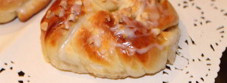 плюшки с яблоком и сгущенкой. Шаг 11