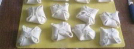 слоеные булочки с творогом. Шаг 3