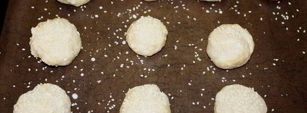 турецкие сырные булочки с кунжутом. Шаг 5