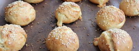 турецкие сырные булочки с кунжутом. Шаг 6