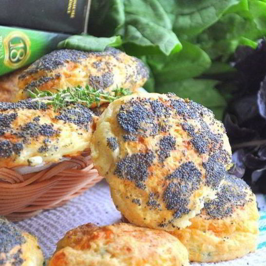 Рецепт творожных булочек с сырами джюгас