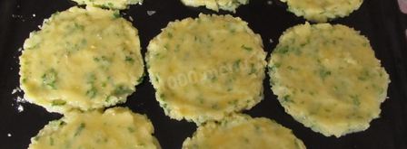 ватрушки картофельные с курицей. Шаг 7