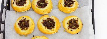 ватрушки с мясом. Шаг 10