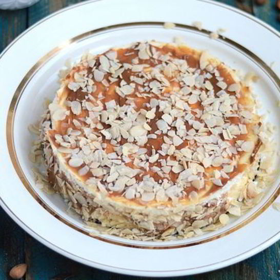 Рецепт чизкейка на натуральном йогурте с миндалем