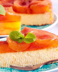 Чизкейк с консервированными персиками