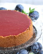 Чизкейк с сливовым покрытием