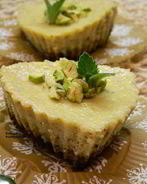 Фисташковые мини-чизкейки