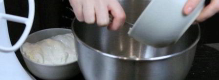 несладкий чизкейк с фетой и луком. Шаг 3