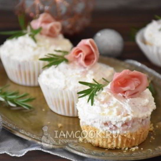 Рецепт порционных закусочных чизкейков с ветчиной