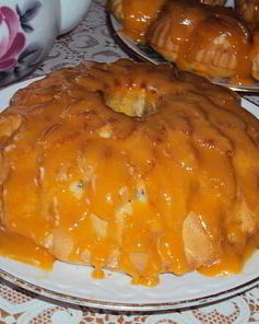 Кекс с халвой и апельсиновой глазурью