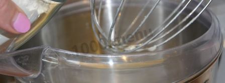 кексы в формочках на сметане. Шаг 4