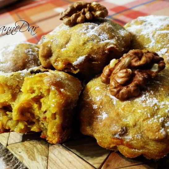 Рецепт мягких пряных кексов с тыквой и грецким орехом