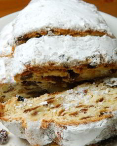 Немецкий рождественский Штоллен с изюмом