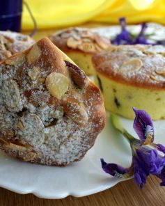 Пасхальные кексы с клюквой