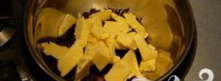 шоколадный кекс с малиновым соусом. Шаг 2