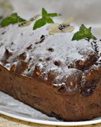 Шоколадный кекс с вишней