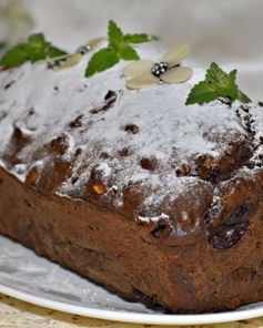 Шоколадный кекс с вишней