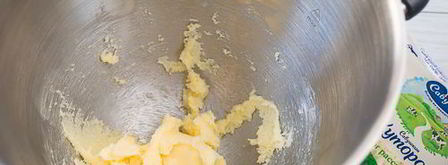 творожные кексики с малиной. Шаг 2