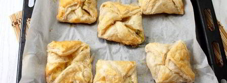 хачапури из слоеного теста. Шаг 12