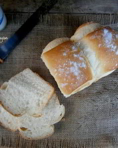 Белый хлеб на молоке