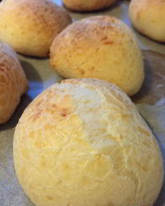 Бразильский безглютеновый сырный хлеб Пао ди кейжу