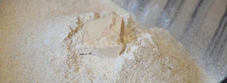 домашний хлеб с сухофруктами и фундуком. Шаг 3