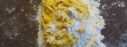 хворост на желтках. Шаг 3