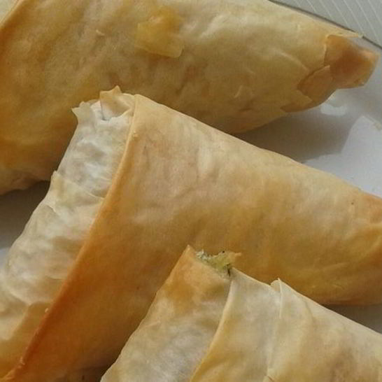 Рецепт конвертиков из теста фило со шпинатом и картофелем