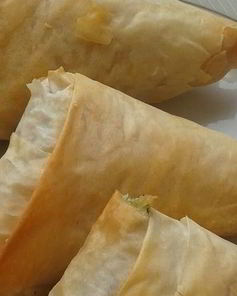 Конвертики из теста фило со шпинатом и картофелем