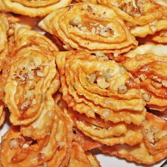 Рецепт крымская пахлава пляжная медовая — хворост