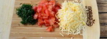 конвертики из лаваша с сыром и помидорами. Шаг 2