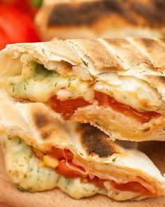 Лаваш с адыгейским сыром и зеленью