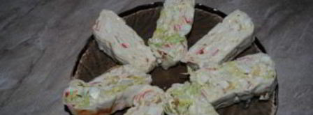 лаваш с крабовыми палочками и плавленым сыром. Шаг 4