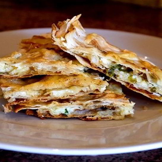 Рецепт лаваша с луком и сыром