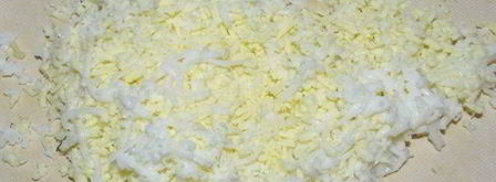 рулетики из лаваша с сыром. Шаг 3