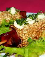 Сосиски в лаваше с сыром