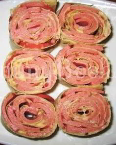 Закуска из колбасы в лаваше