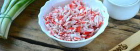 закуска из лаваша с крабовыми палочками. Шаг 2