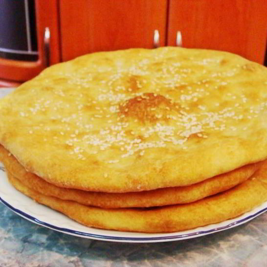 Рецепт домашней дрожжевой лепешки кунжутной