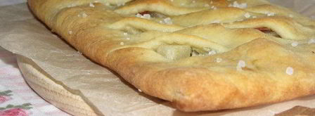 фокачча с грушей, сыром и беконом. Шаг 11