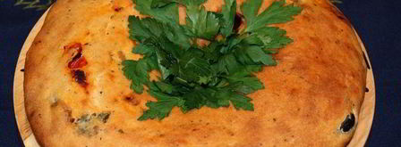 фокачча с маслинами, вялеными помидорами и зеленью. Шаг 3