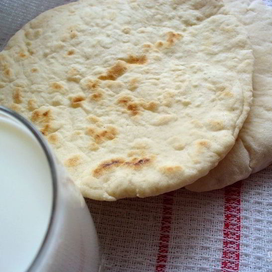 Рецепт лепешки пита без дрожжей